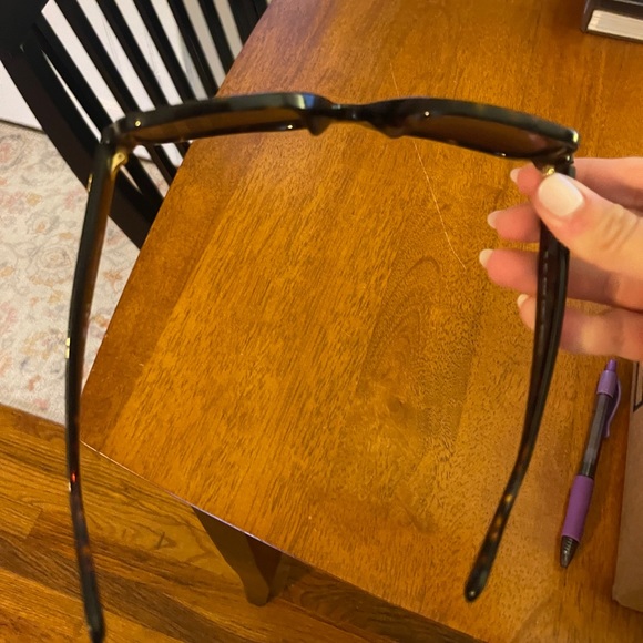 Tory Burch Sunglasses main image 10